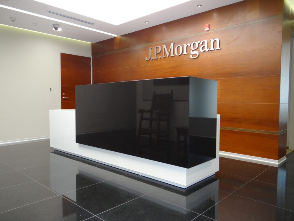 JP M – Recepción E