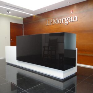 JP M – Recepción E